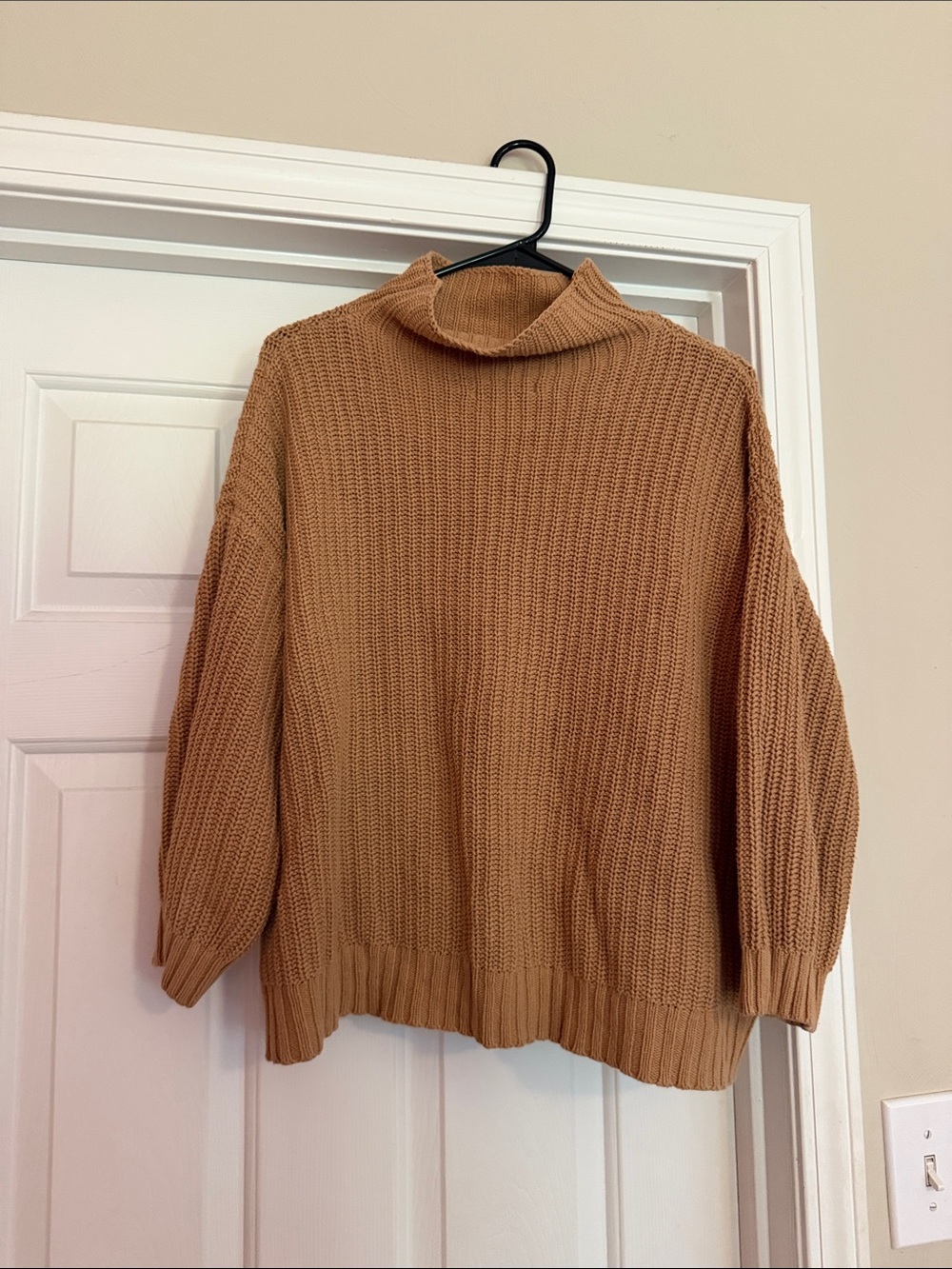 American eagle oversized Camel Knit mockneck Sweater - Women's